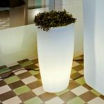 Bambu 70 planter iluminado solar LED RGB 40x70cm