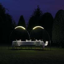 Cenas en el exterior iluminadas por VIBIA