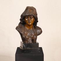 sculpture of Bronze Busto of Mora
